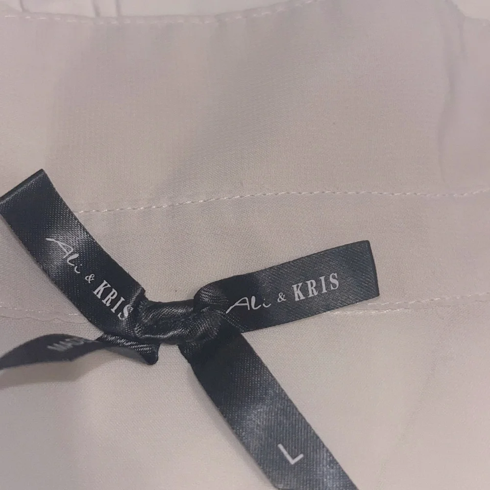 Ali & Kris Transparent Top - Picture 2 of 4